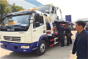 桐柏汽车道路救援拖车价格